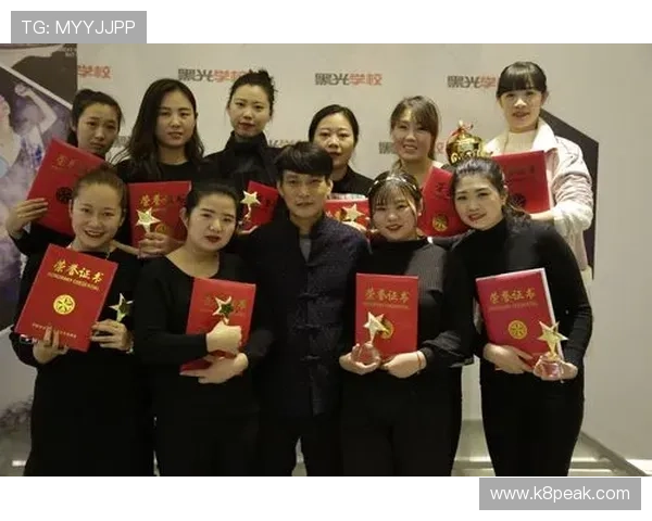 行内人士评价凯发集团的行业地位和形象 行内人士评价凯发集团的行业地位和形象